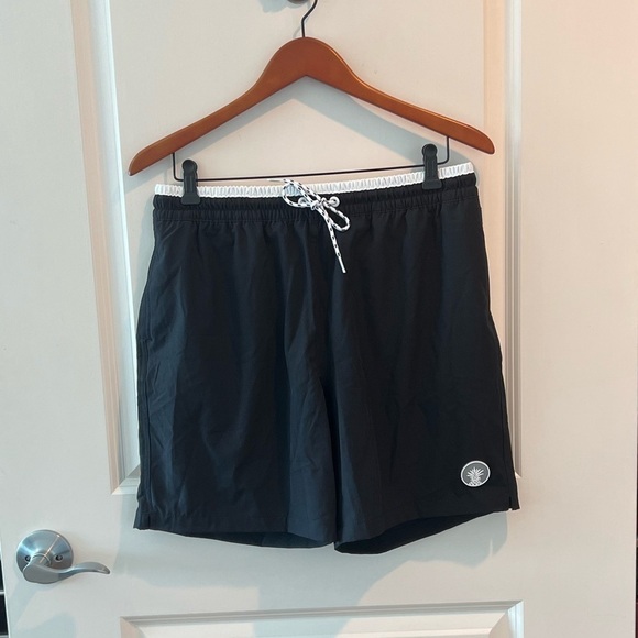 Chubbies The Capes Swim Trunks Men Classic Bathing Suit Short - Picture 2 of 16